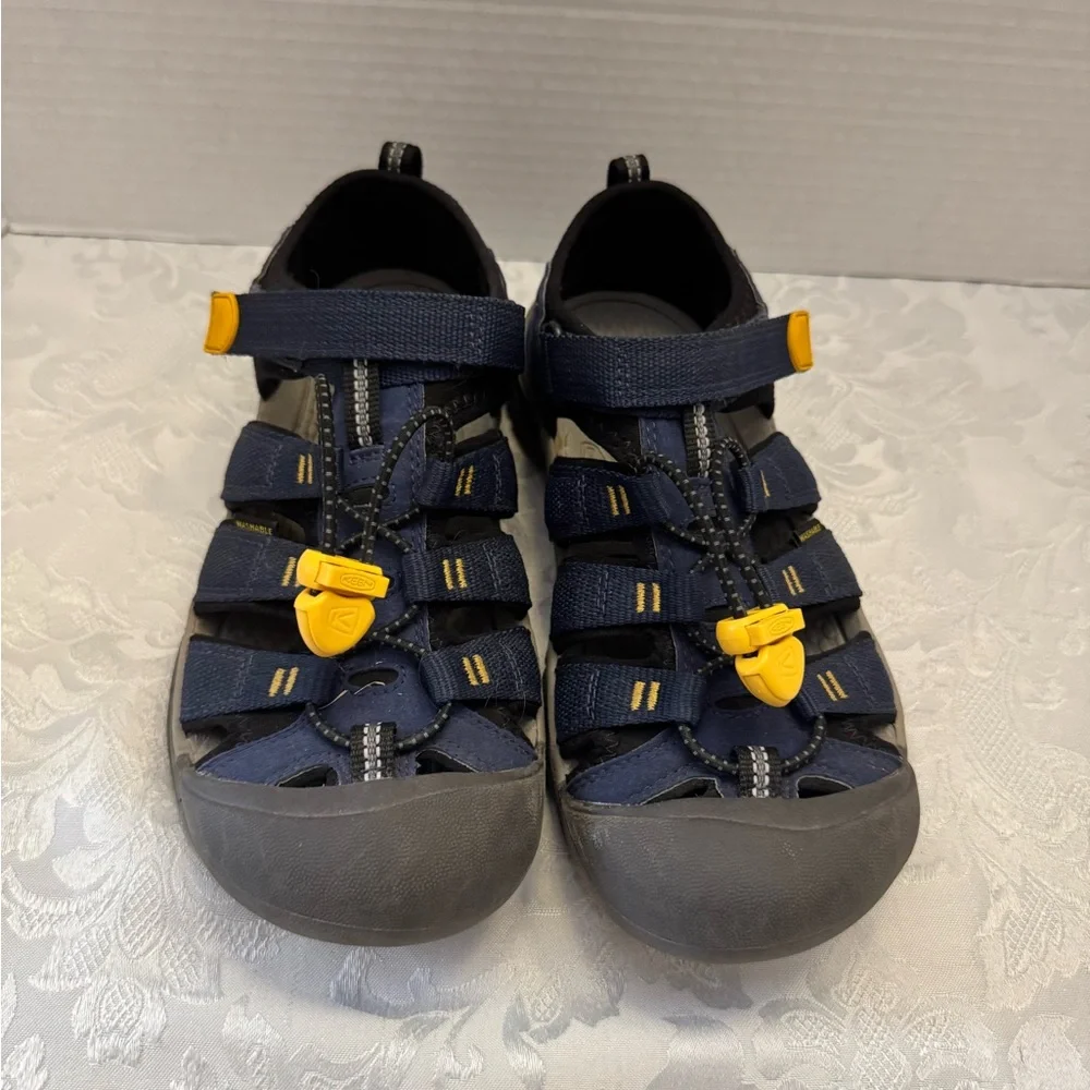 Keen Newport H2 Kids Size 4 Blue Waterproof Sandal Hiking Shoe Coastal‎ Washable